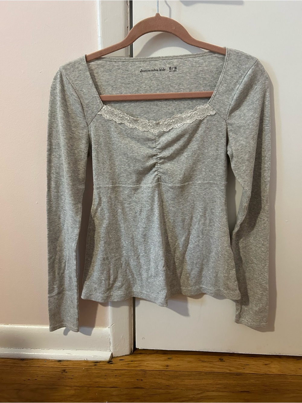 Abercrombie & Fitch Light Gray Lace-Trim Long Sleeve Tee